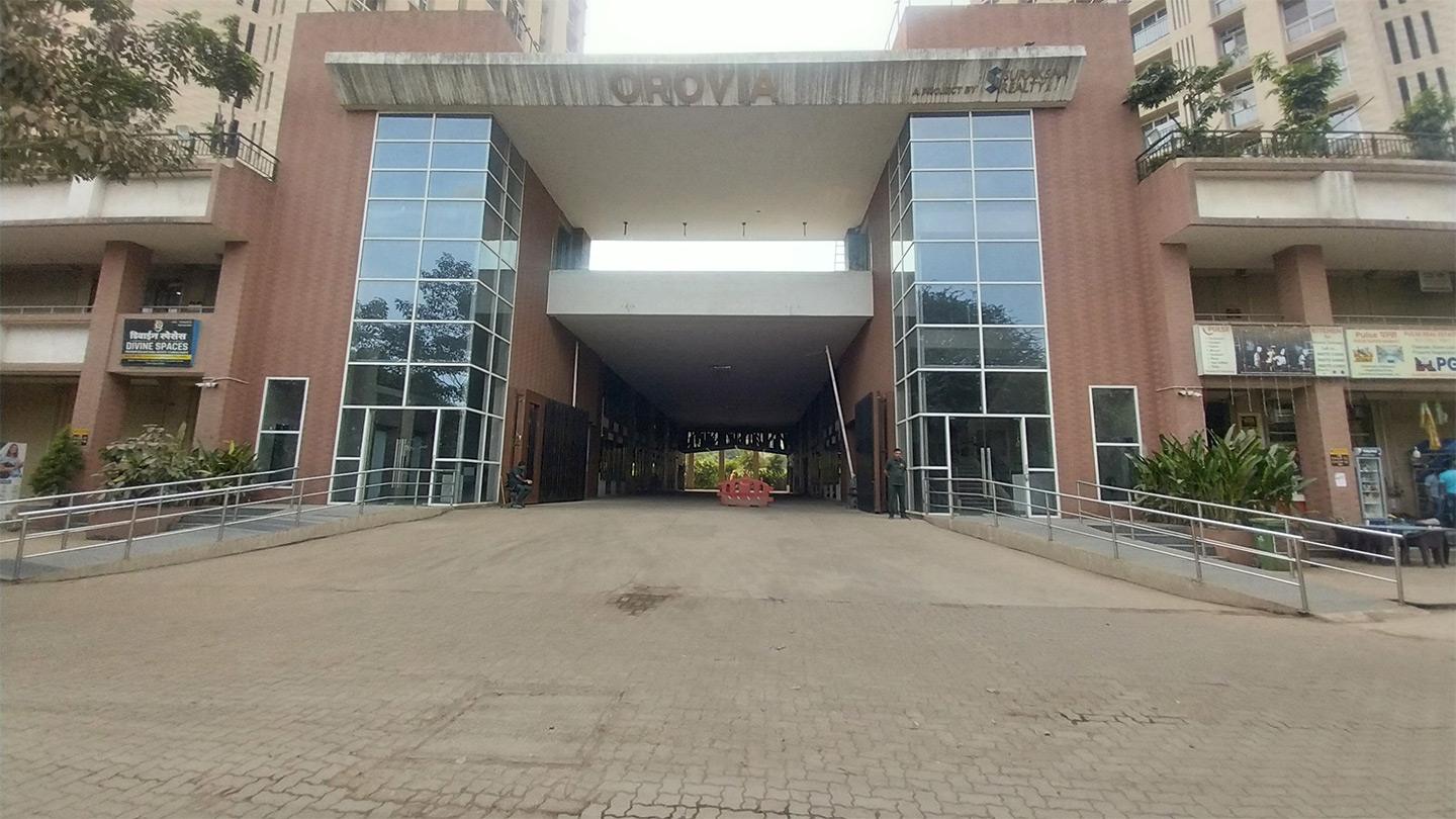 Orovia Phase 1 - Entrnace